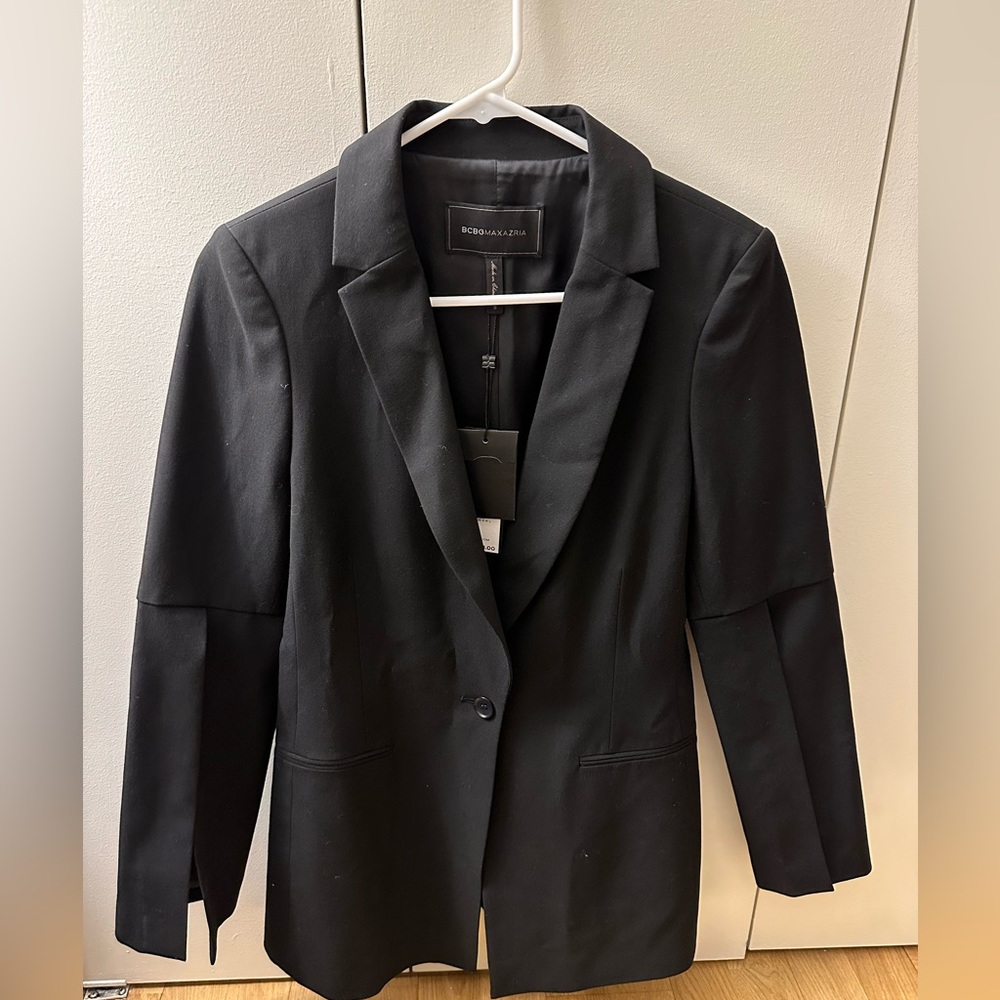 NWT BCBGMaxazria split sleeve Blazer